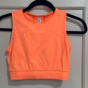 Lululemon Hotty Hot Cropped Tank
Highlight Orange size 4